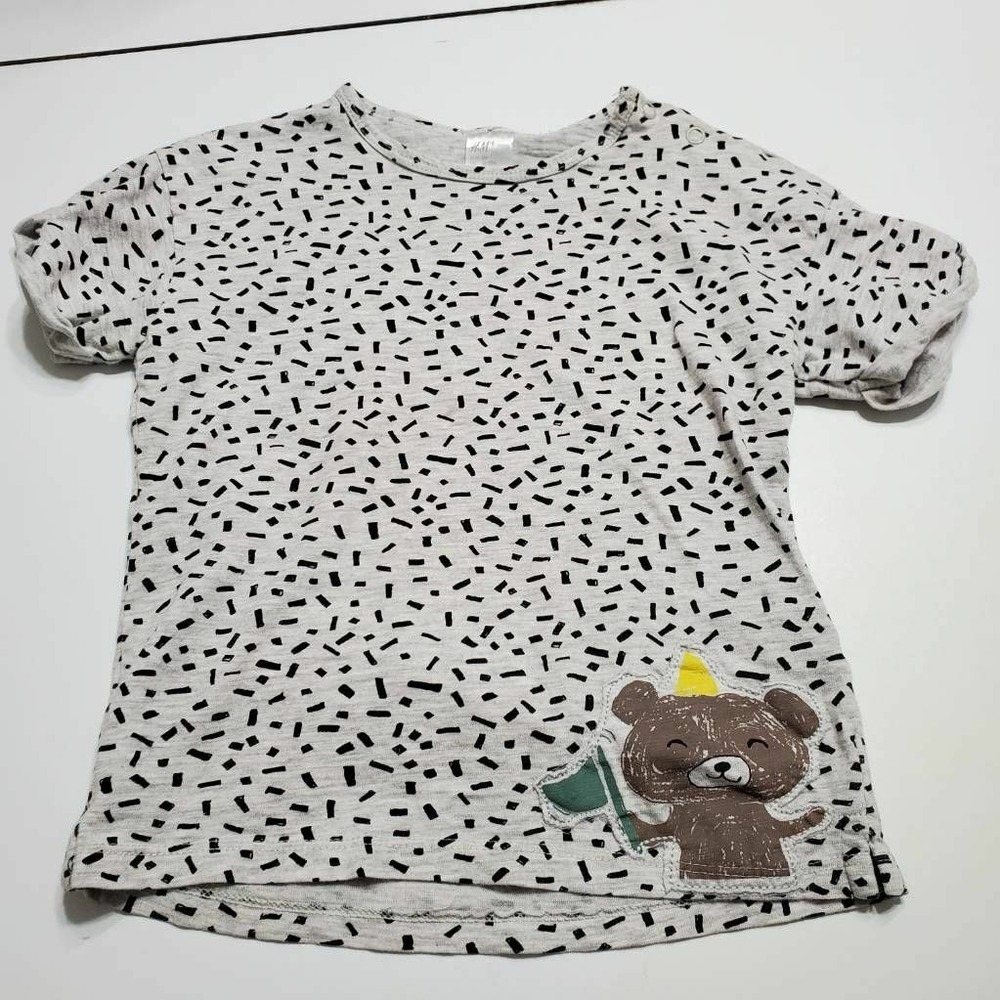 H&M Girls T-Shirt White Geometric Bear Applique Short Sleeve Scoop Neck 12-18 M